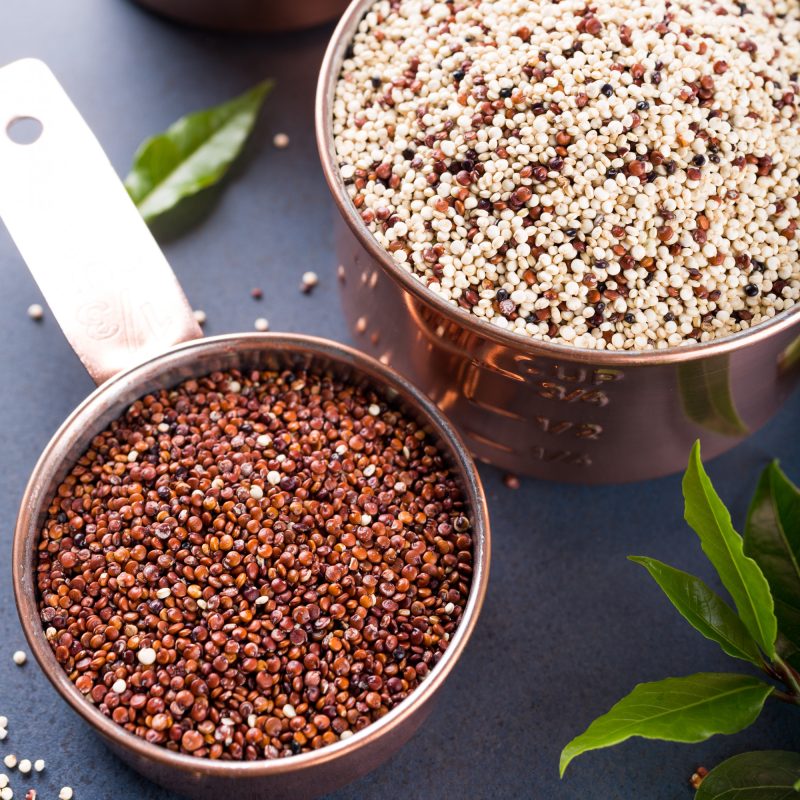 12 خاصیت شگفت‌ انگیز کینوا که باید بدانید!